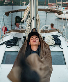 10 Tips For Sleeping On a Boat
